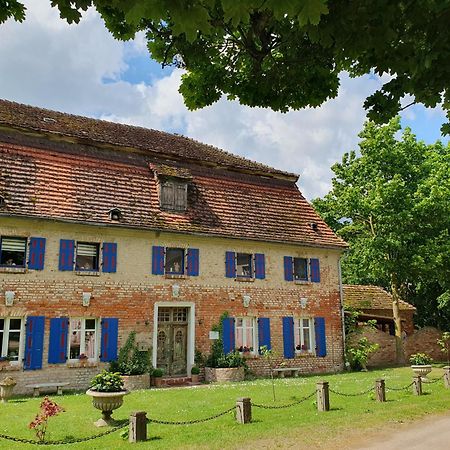 Gesindehaus am Schloss Kummerower See Kummerow  Exterior foto